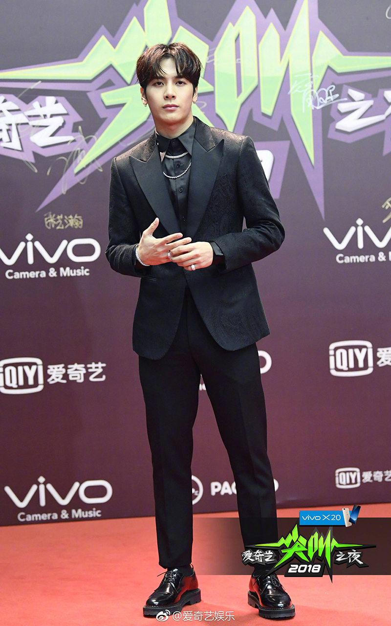 Thảm đỏ iQiYi: Dương Mịch cân cả dàn mỹ nhân Cbiz, bạn gái Trương Hàn nhan sắc ngày càng lên hương Thảm đỏ iQiYi: Dương Mịch cân cả dàn mỹ nhân Cbiz, bạn gái Trương Hàn nhan sắc ngày càng lên hương